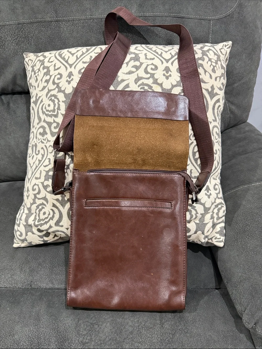 Gucci Brown Leather Messenger Crossbody Bag